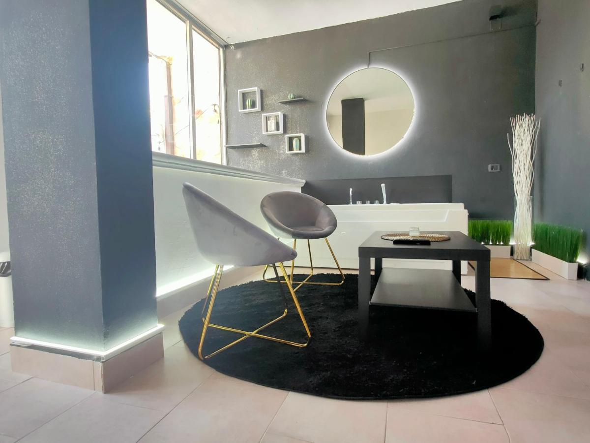 Central Wellness Suite Барі Екстер'єр фото