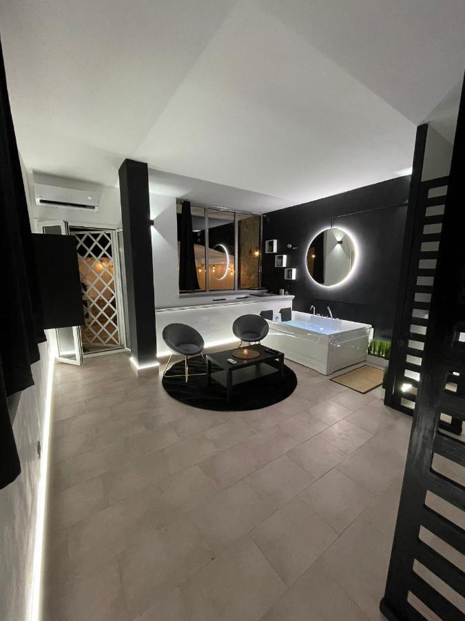 Central Wellness Suite Барі Екстер'єр фото