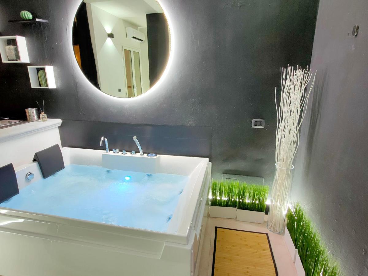 Central Wellness Suite Барі Екстер'єр фото